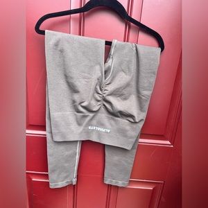 Brown alphalete amplify legging